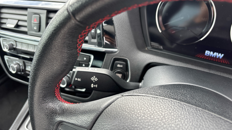 BMW 2 Series 218i Sport 2dr [Nav] Petrol Coupe